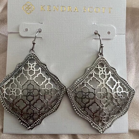 Kendra Scott Stud Earrings - Picture 2 of 6